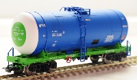 Eurotrain: 4-осная цистерна бензин-нефть модель 15-740 (с 1995 г.) (арт.012)